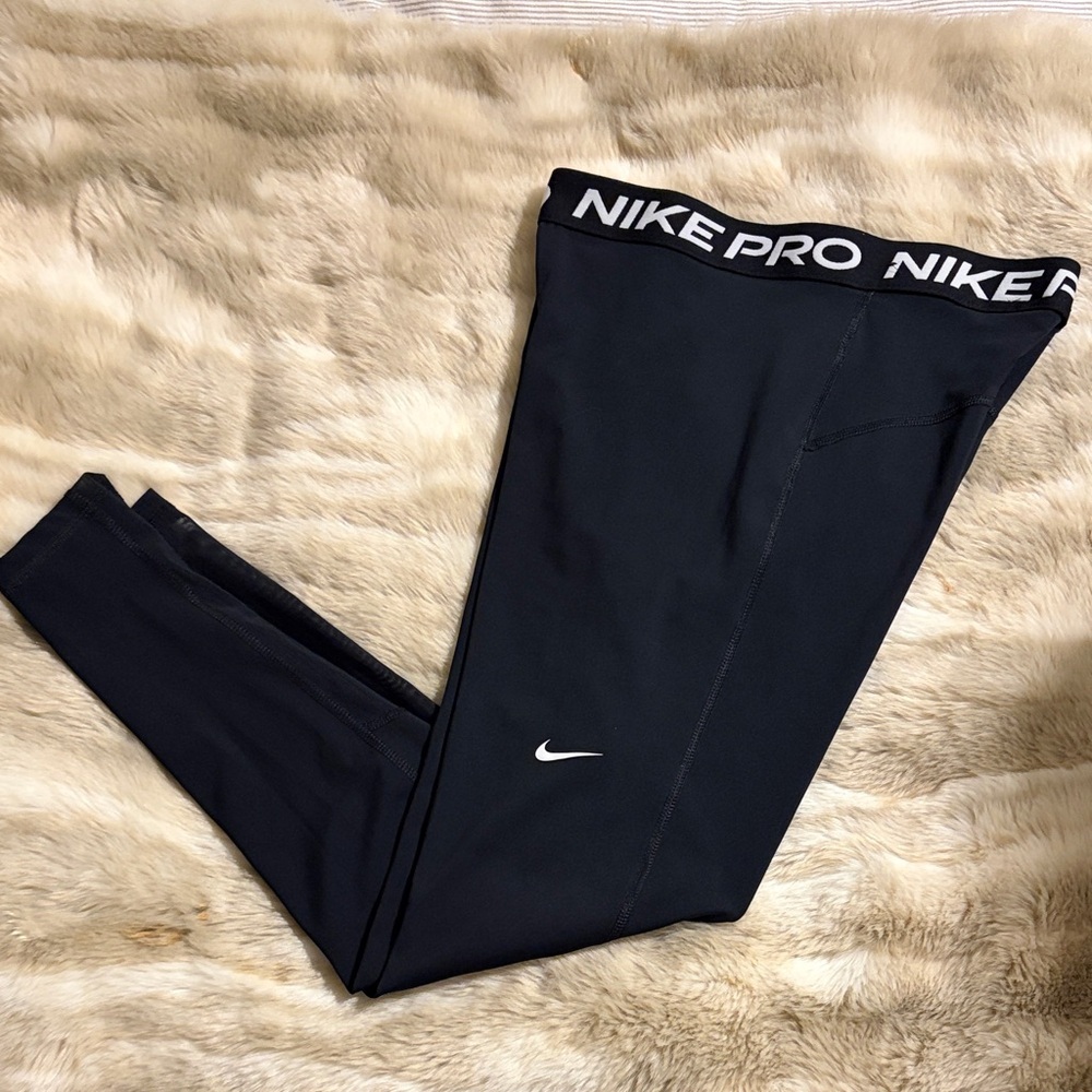 Women's Nike Pro Mid-Rise Mesh-Paneled Leggings - Black - Size M